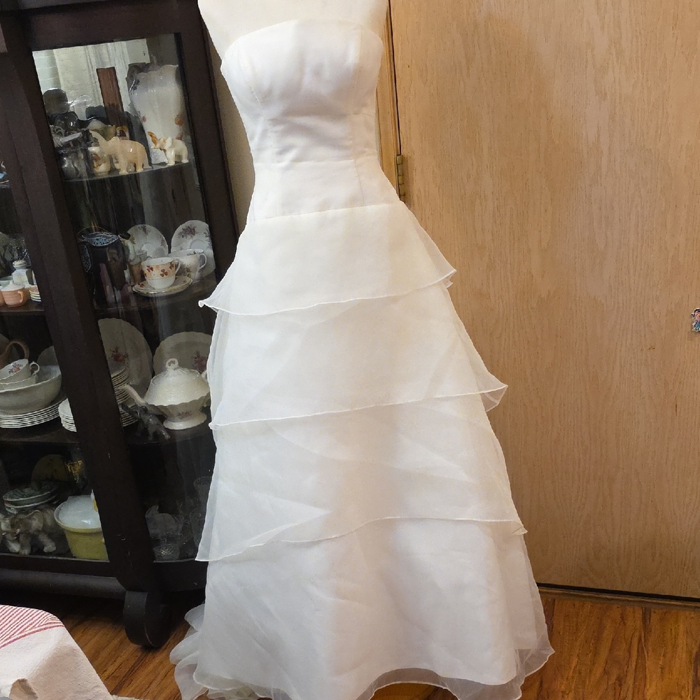 Elegant White Wedding Dress Size 8